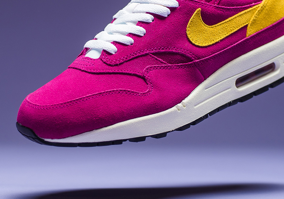 nike air max 1 30th anniversary dynamic berry vivid sulfer 06