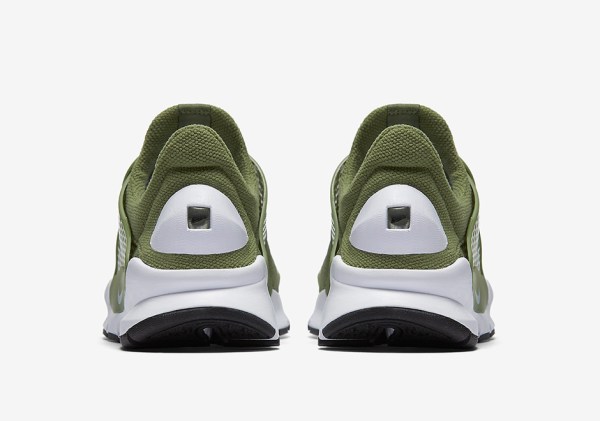 Nike Sock Dart WMNS Palm Green 848475-300 | SneakerNews.com