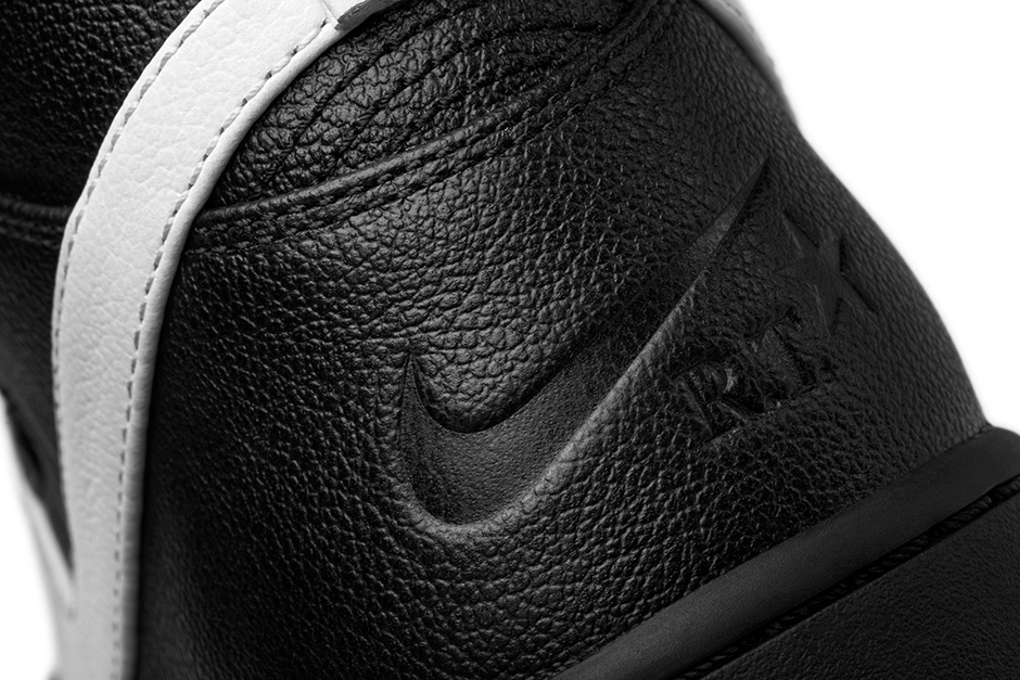 Riccardo Tisci Nike Dunk Lux Chukka Release Date | SneakerNews.com