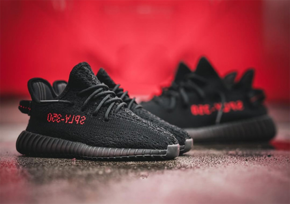 yeezys 350 v2 black red