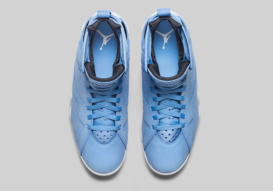 Air Jordan 7 Pantone 304775 400 4