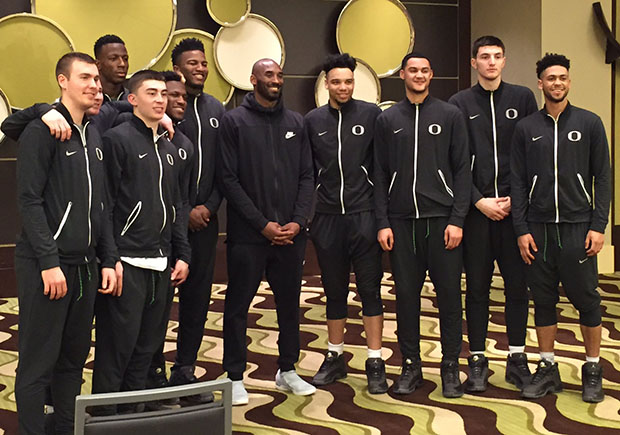 Kobe Bryant Paid A Visit To The Oregon Ducks Before Their Final Four Game