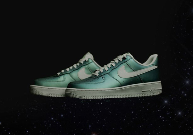 Nike Air Force 1 Low Shiny Mint 02