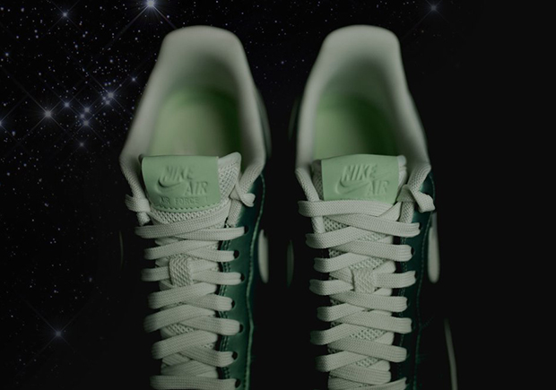 Nike Air Force 1 Low Shiny Mint 08