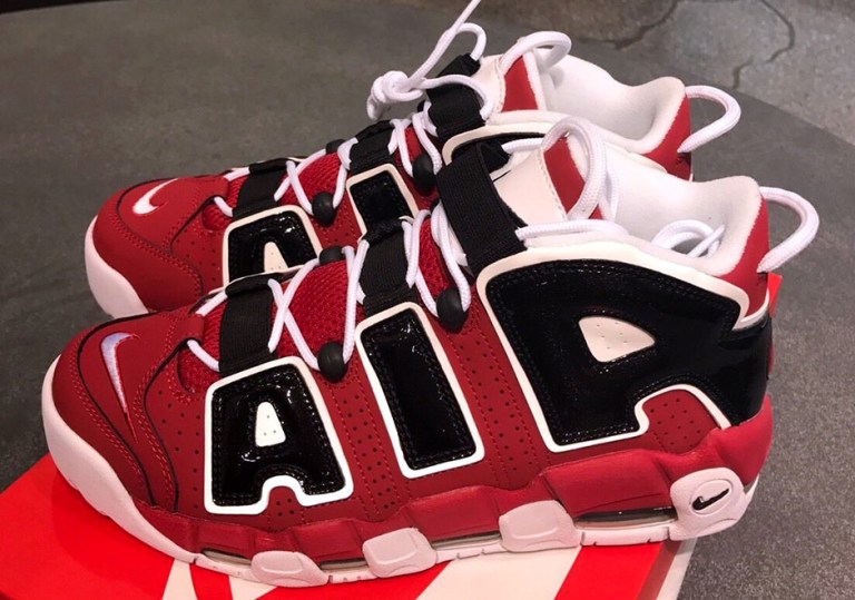 nike-air-more-uptempo-varsity-  display picture 1