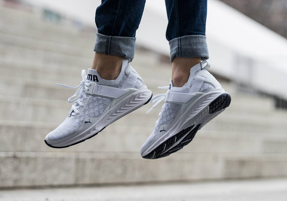 Puma store evoknit white