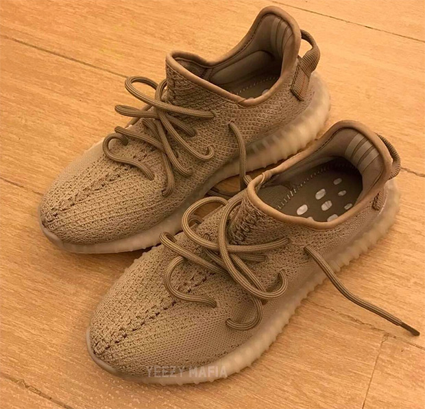 Low Top Adidas yeezy boost 350 v2 