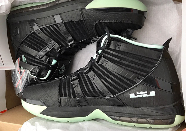 Nike Lebron 3 Glow In The Dark Sample Ebay 1