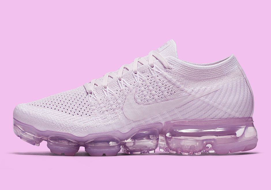 vapormax light violet