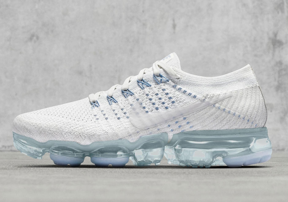 nike womens vapormax white