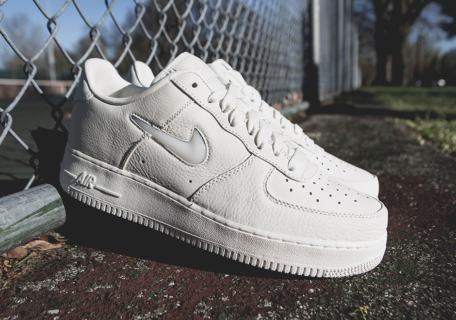 Nike Air Force 1 Jewel Silt Red 941912-600 | SneakerNews.com