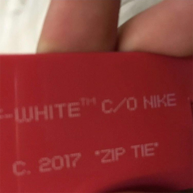 off white chicago zip tie