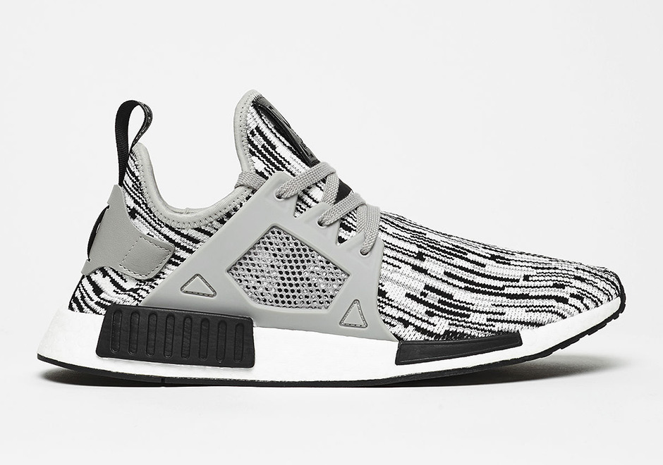 nmd xr1 black and white