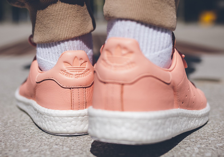 Adidas stan deals smith coral