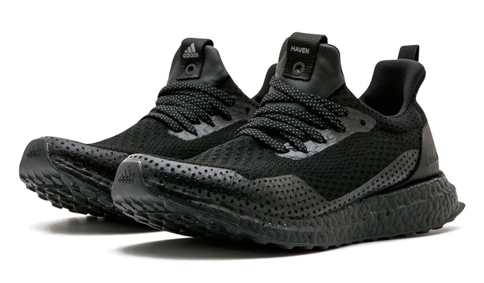 Ultra boost black clearance caged