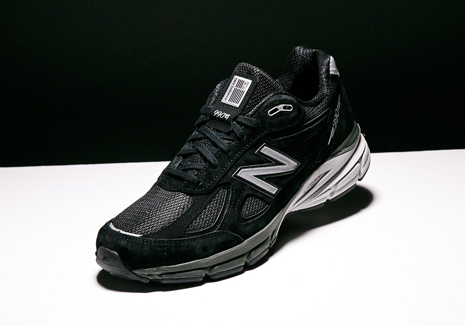 black new balance 990v4