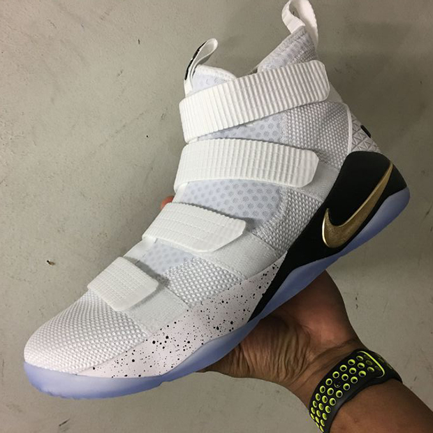 lebron soldier 11 white and gold