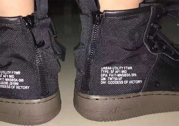 First Look At The Nike SF-AF1 Mid