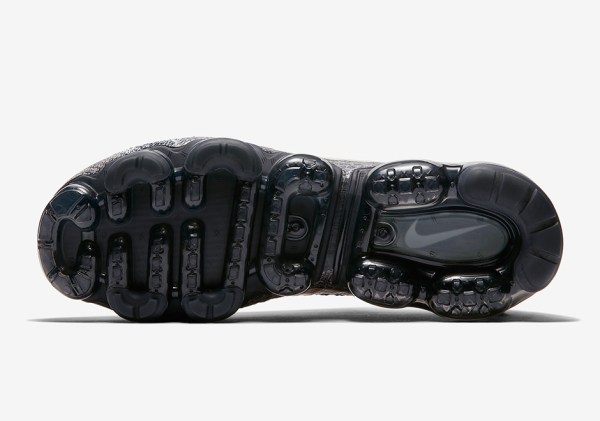 Nike VaporMax Explorer Dark 849557-104 | SneakerNews.com