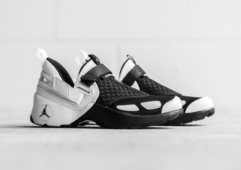 The Jordan Trunner LX Releases In Black/White