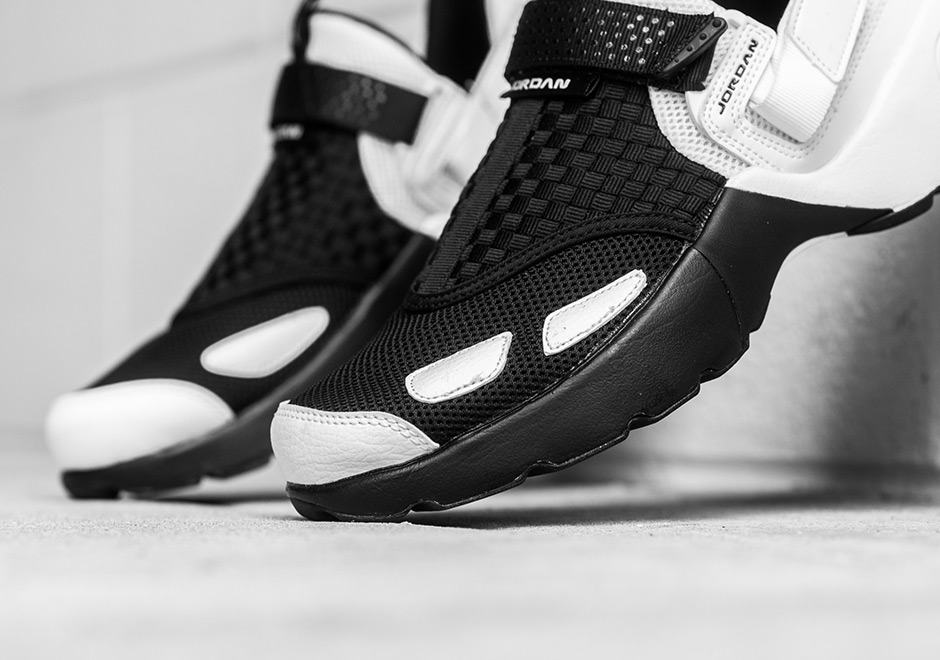 Air Jordan Trunner Lx Black White 3