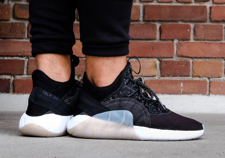 adidas tubular rise black