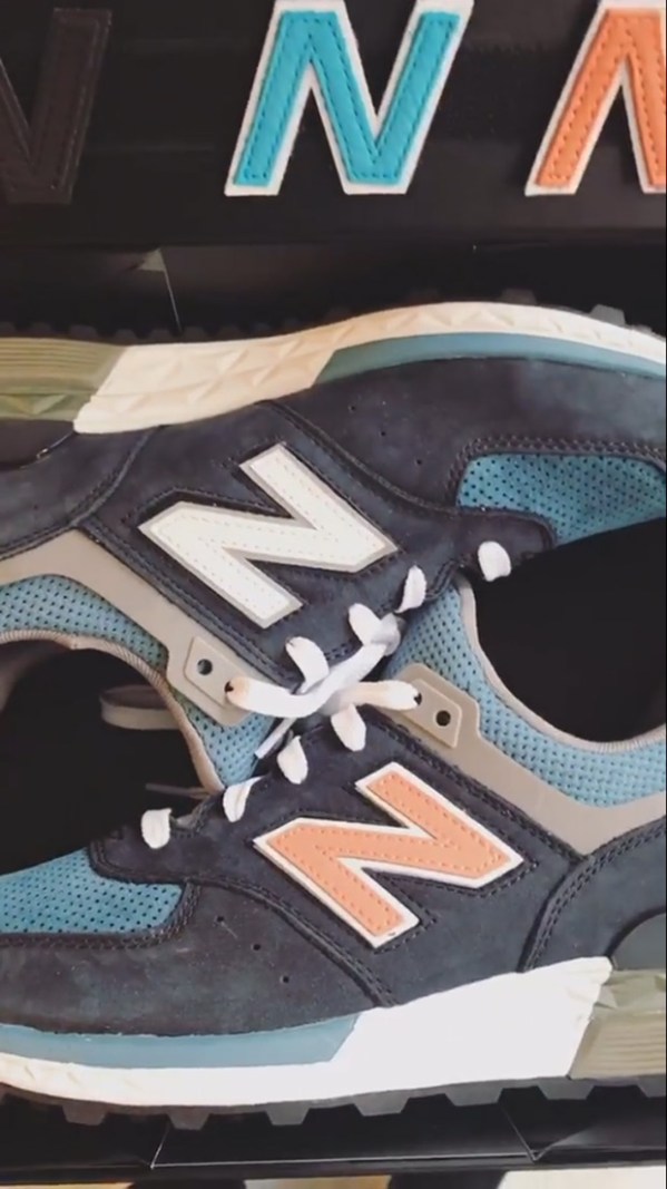 Ronnie Fieg Comme Des Garcons New Balance 574s | SneakerNews.com