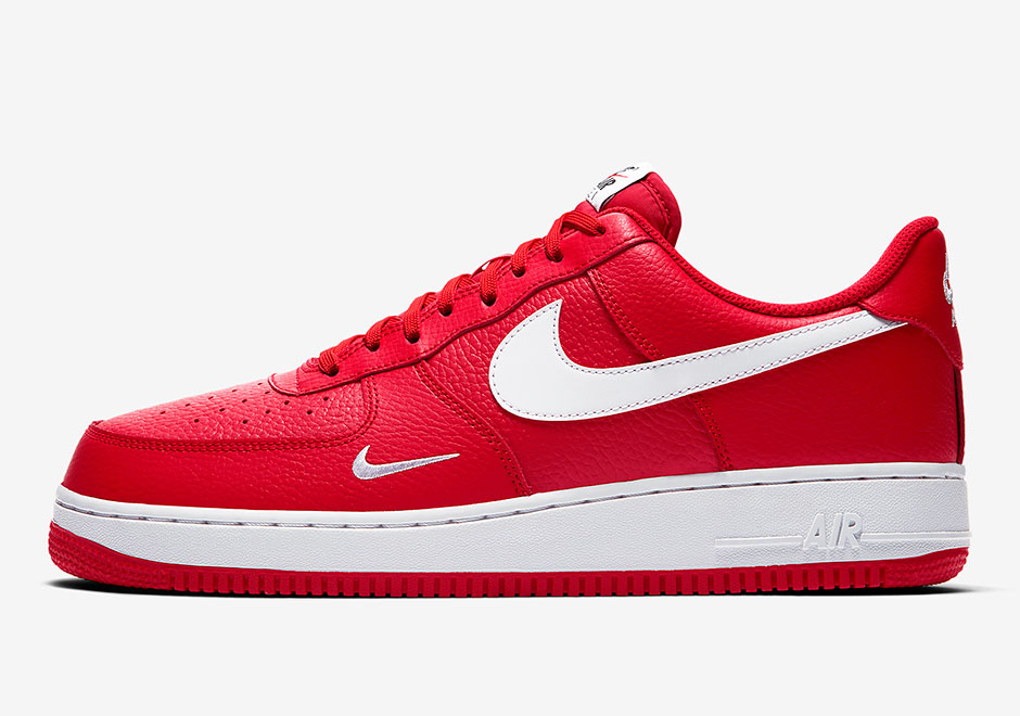 Nike Air Force 1 Low rosso