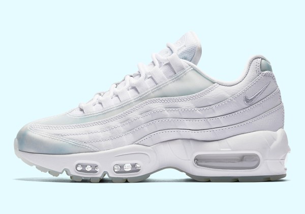 Nike Air Max 95 SE Womens 918413-100 | SneakerNews.com