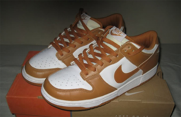 NIKE 1999 DUNK LOW DARK CURRY