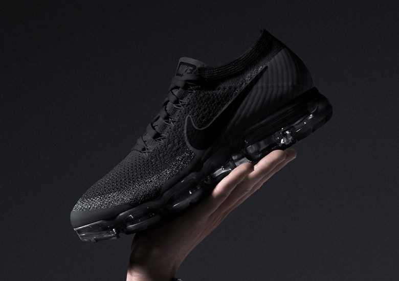 The Nike Vapormax In Black And Anthracite Releases On June 22nd
