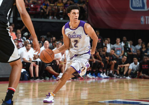 Lonzo Ball Sneaker Free Agent