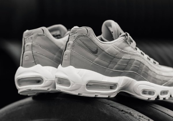 Nike Air Max 95 Cobblestone Grey 538416-005 | SneakerNews.com