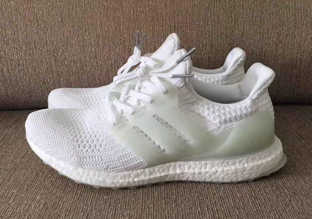 adidas Ultra Boost 4.0 Glow In The Dark Preview | SneakerNews.com