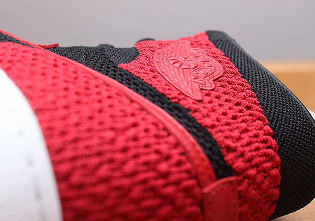 Jordan 1 Banned Flyknit Detailed Look 15