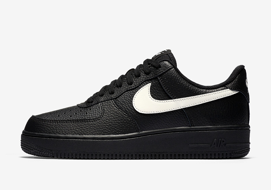 Nike Air Force 1 Low Black Leather Pack 