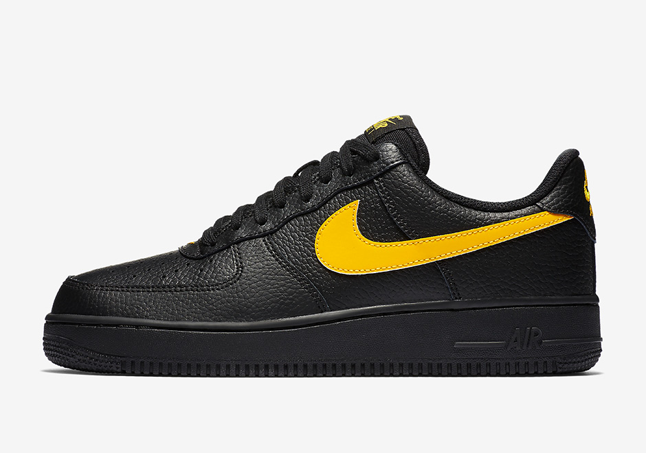 Nike Air Force 1 Low Black Leather Pack 15