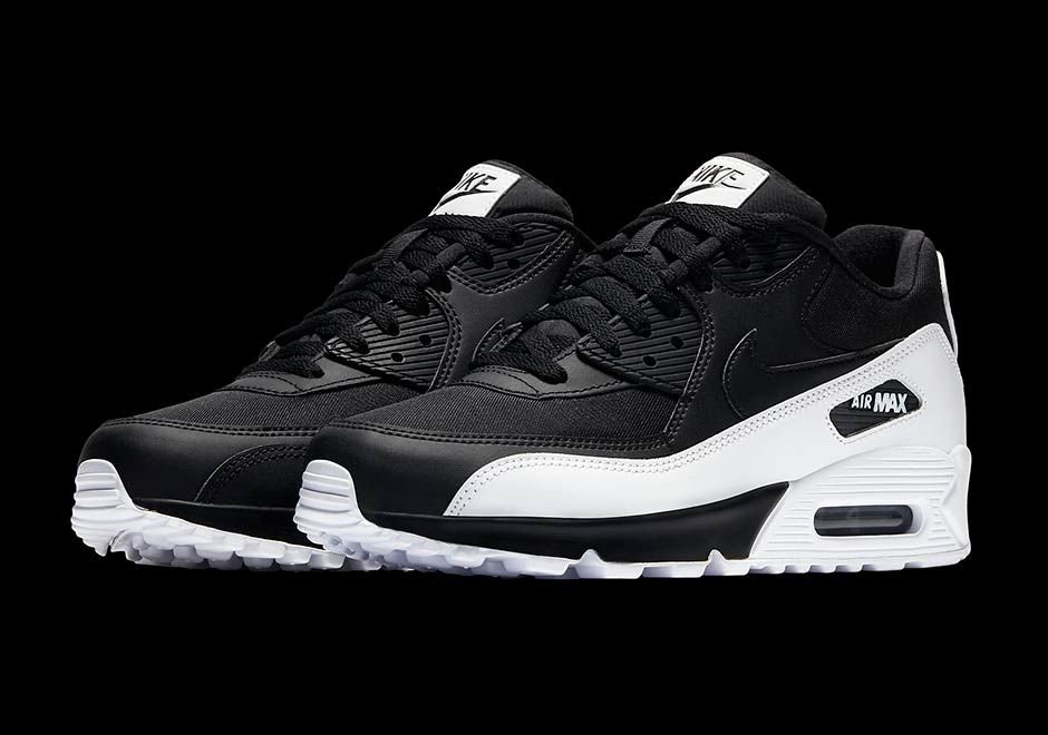 air max 90 white with black