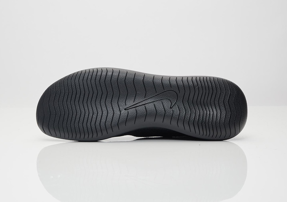 Nike Gakou Flyknit Stencil Shoe Black 2