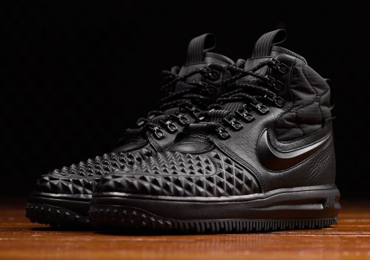 nike lunar force 1 duckboot 17 available now 01