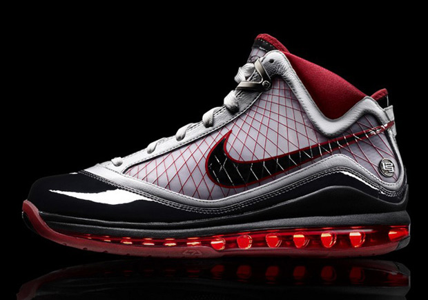 LeBron James Favorite Shoes Of All-Time 