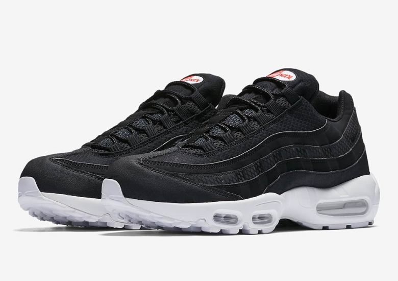Nike Air Max 95 Premium SE Gets The “Cyber Monday” Look