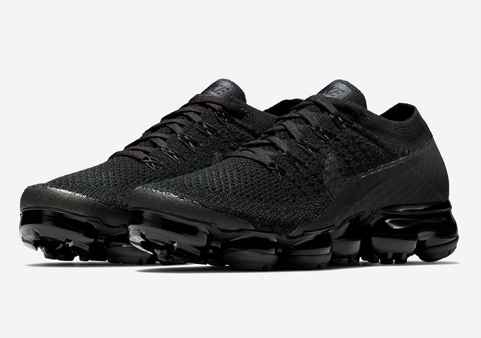 Another Nike Vapormax Flyknit "Triple Black" Could Be Releasing Soon