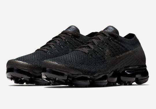 Another Nike Vapormax Flyknit “Triple Black” Could Be Releasing Soon