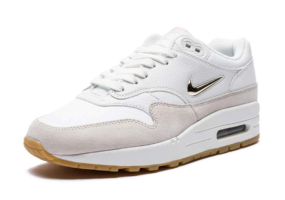Both women's Air Max 1's are arriving now at select Nike Sportswear suppliers like Undefeated.