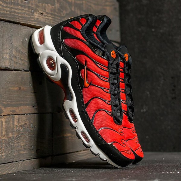 Nike Remixes the OG Air Max Plus Colorway - SneakerNews.com