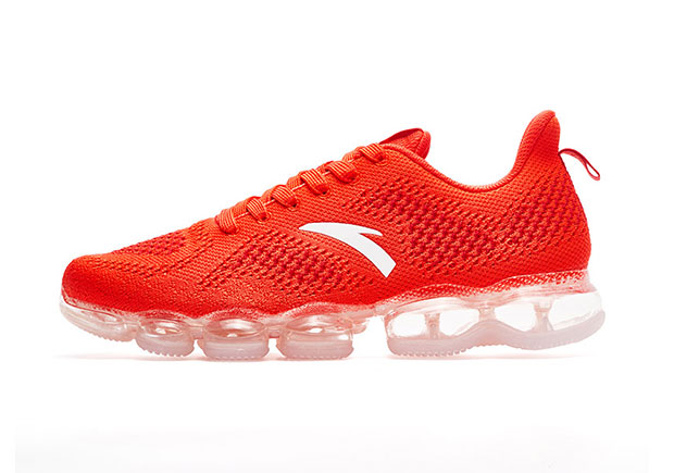 Chinese Brand ANTA rips off Nike 
