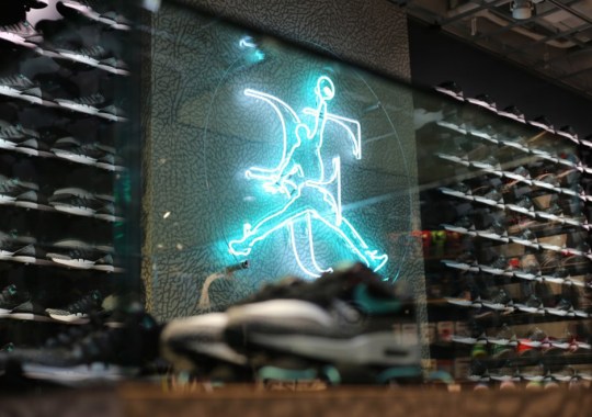 atmos Prepares Incredible In-Store Display For Upcoming Nike Zoom Vapor Tour AJ3 Release