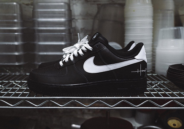 Honeys Chicago Nike Air Force 1 Low Staff Shoe 2