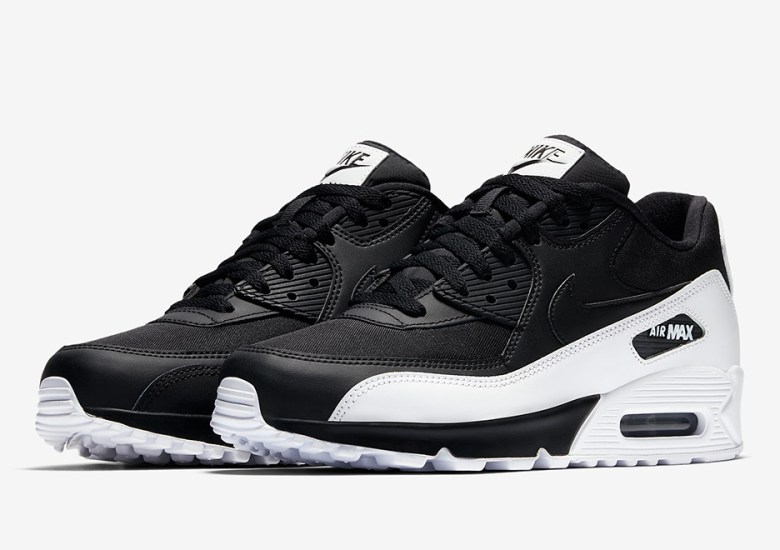 Nike Adds The Oreo Look To The Air Max 90